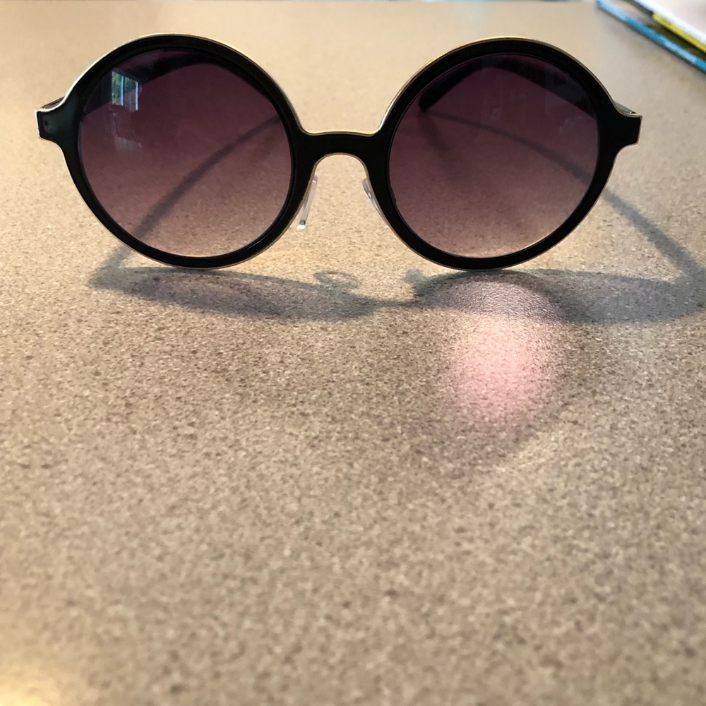 Hippie Circle Black and Gold Trim Sunglasses
